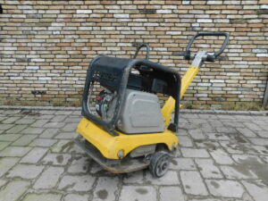 Baumax Rüttelplatte groß